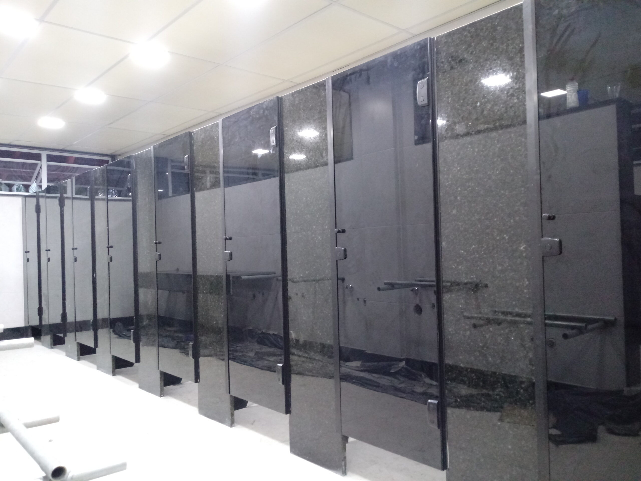 Porta de vidro para banheiro