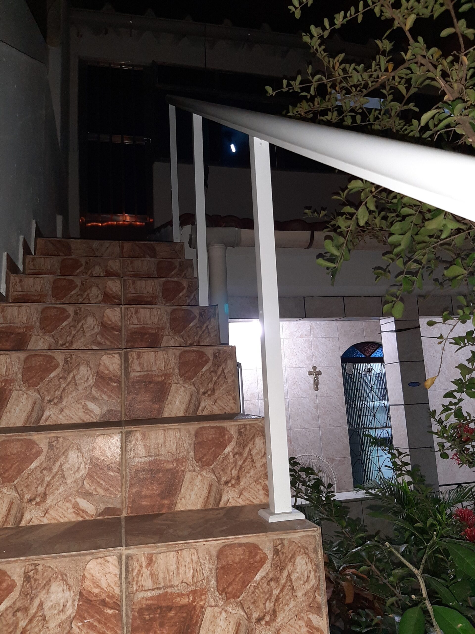 corrimão de alumínio branco