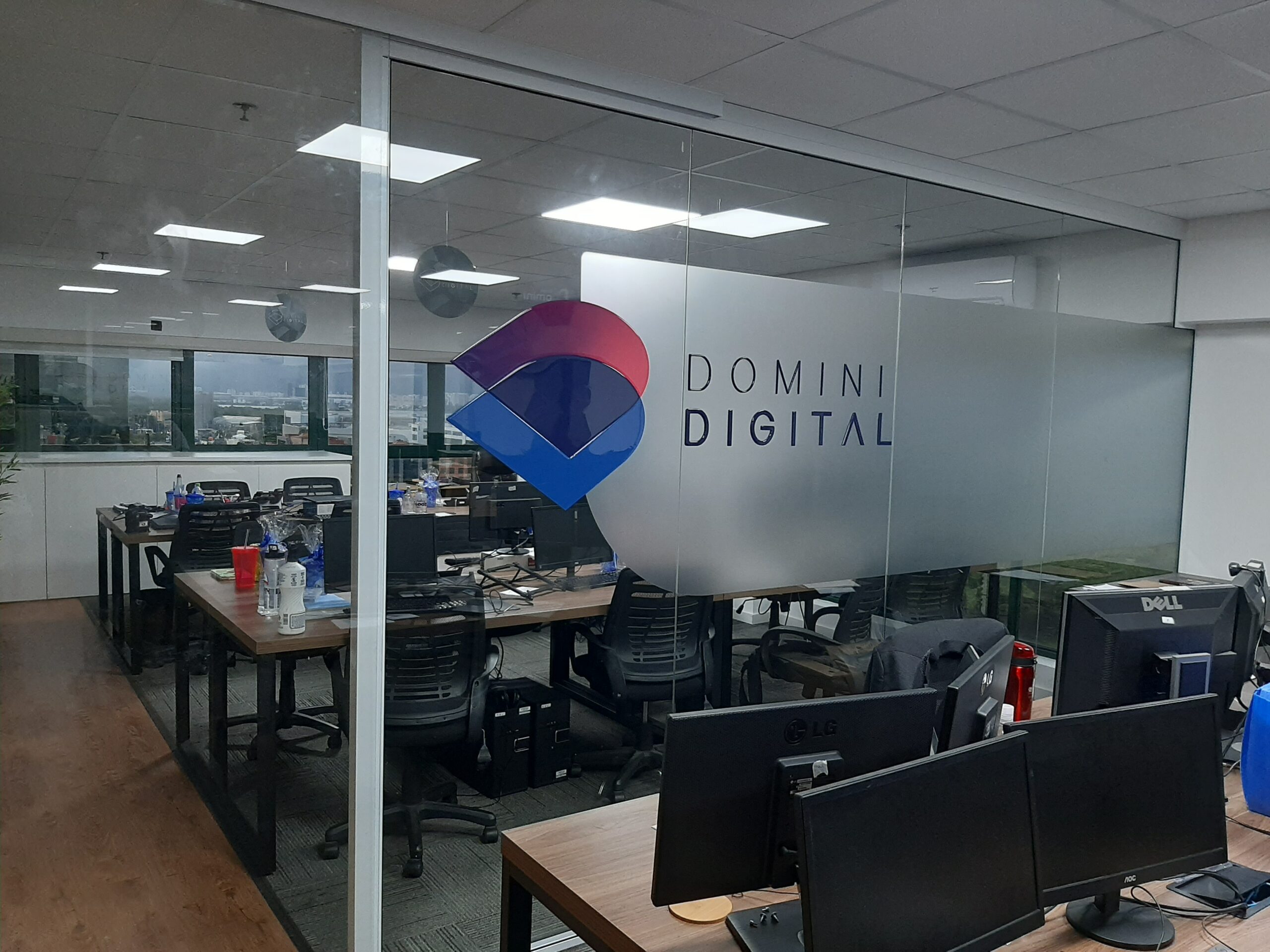 Divisoria de vidro para escritorio